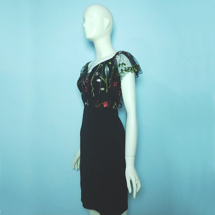 European And American Mesh Embroidery Sexy Lace-up Dress